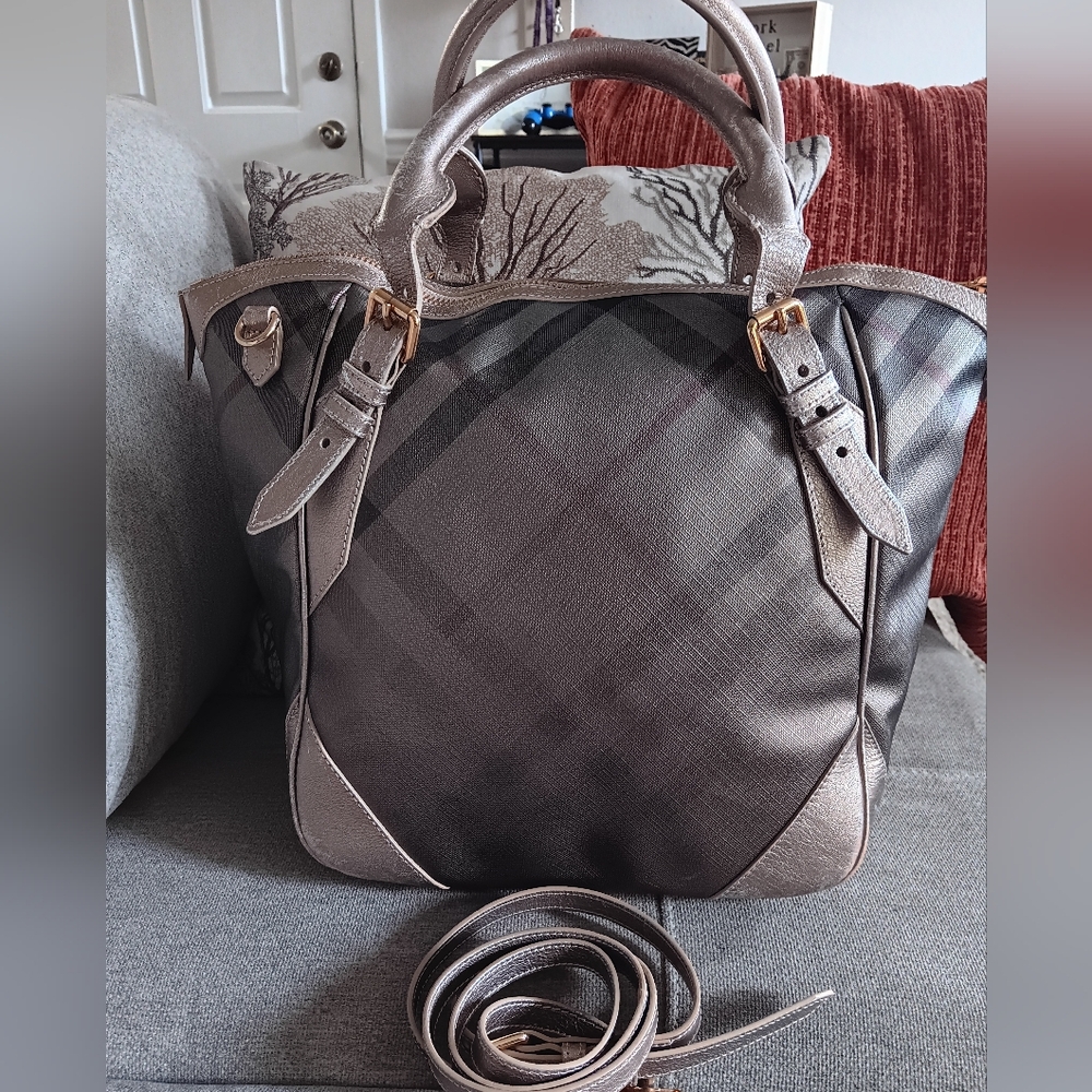 Burberry Metallic Leather Tote Bag - Picture 2 of 13